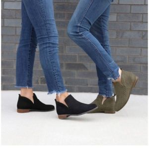 Dr. Scholl’s  Rate Boots size 6 in Black